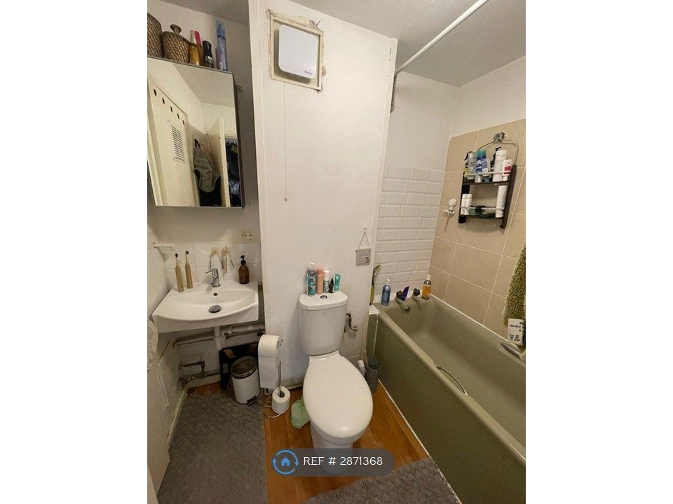 Property photo 3 of 6