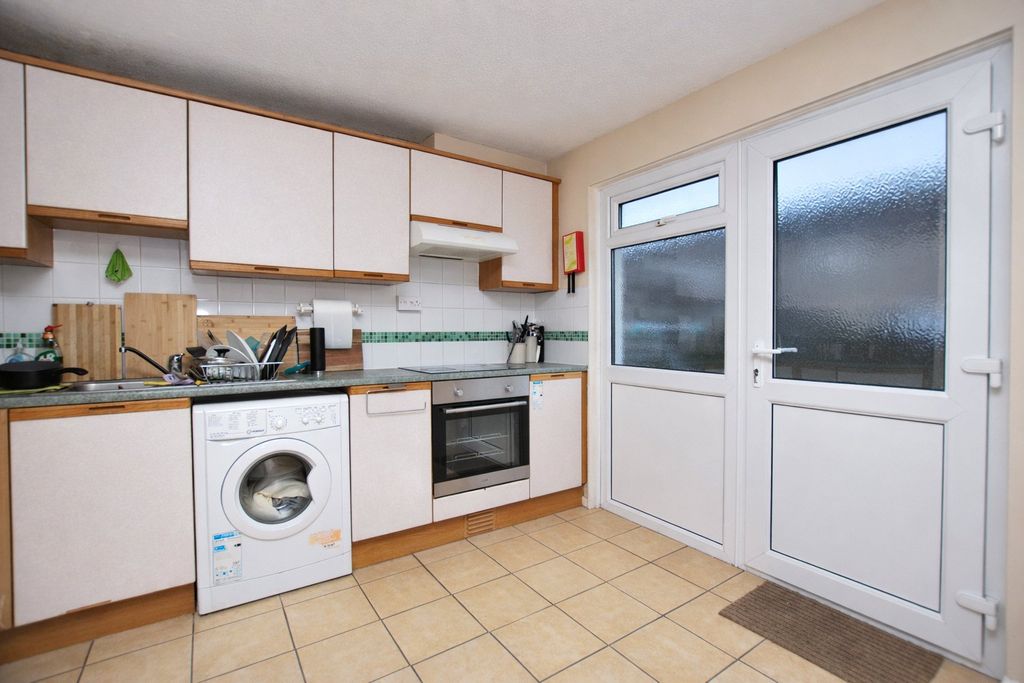 Property photo 2 of 7 Picture No. 06