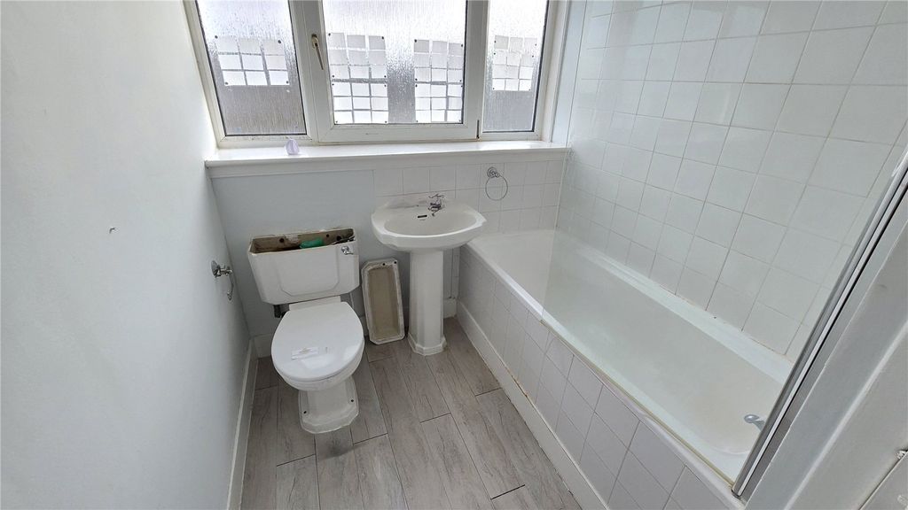 Property photo 3 of 9 Picture No. 02