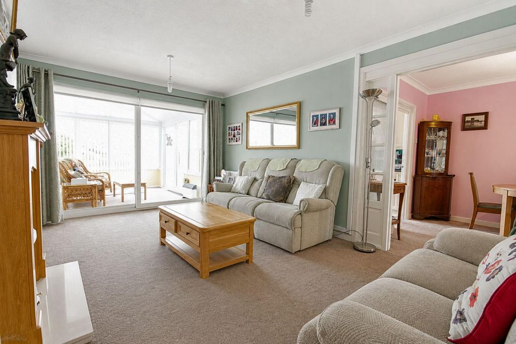 Property photo 3 of 16 liv2 (57).Jpg