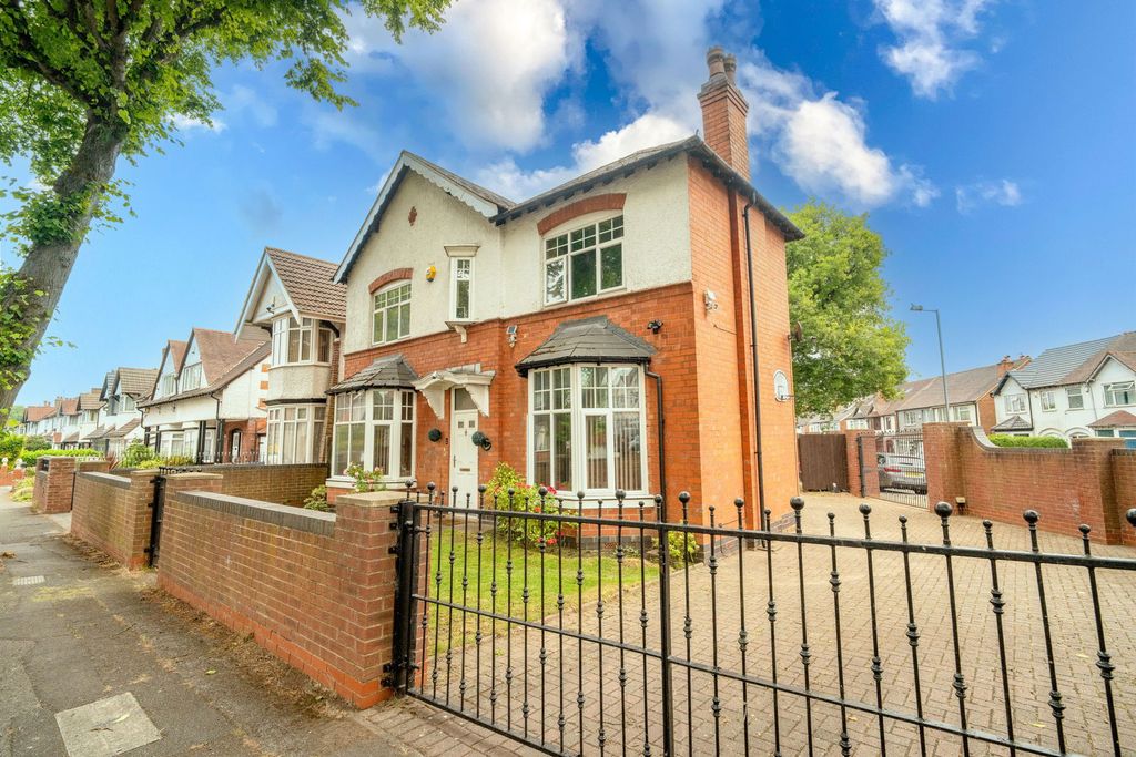 Property photo 1 of 24