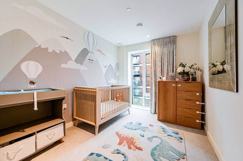 Property photo 1 of 28