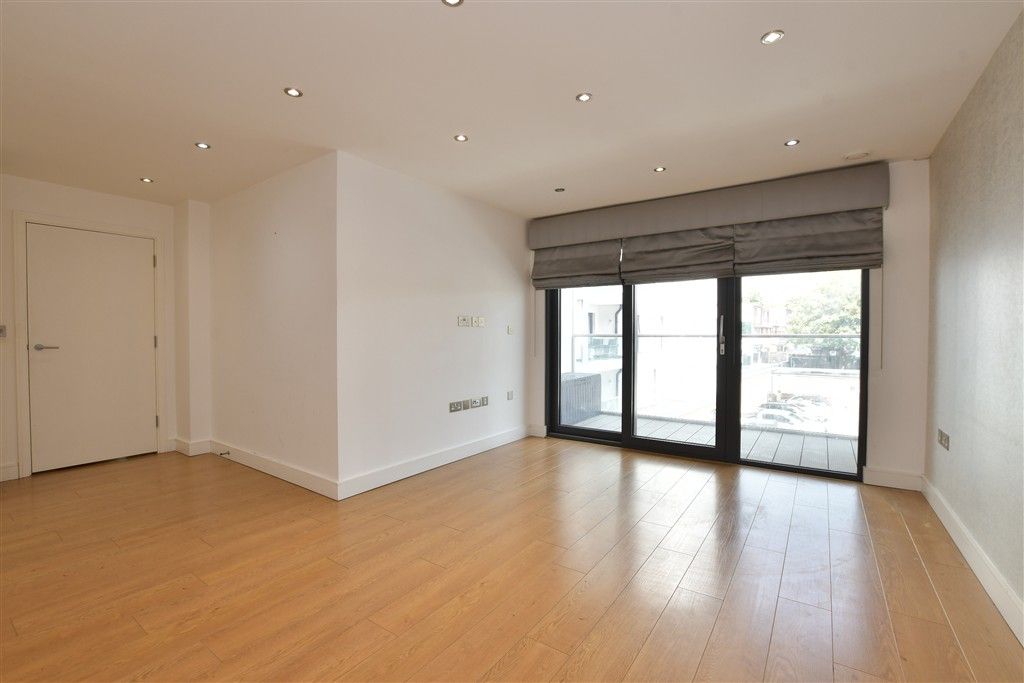Property photo 3 of 6 Lounge/Dining Room