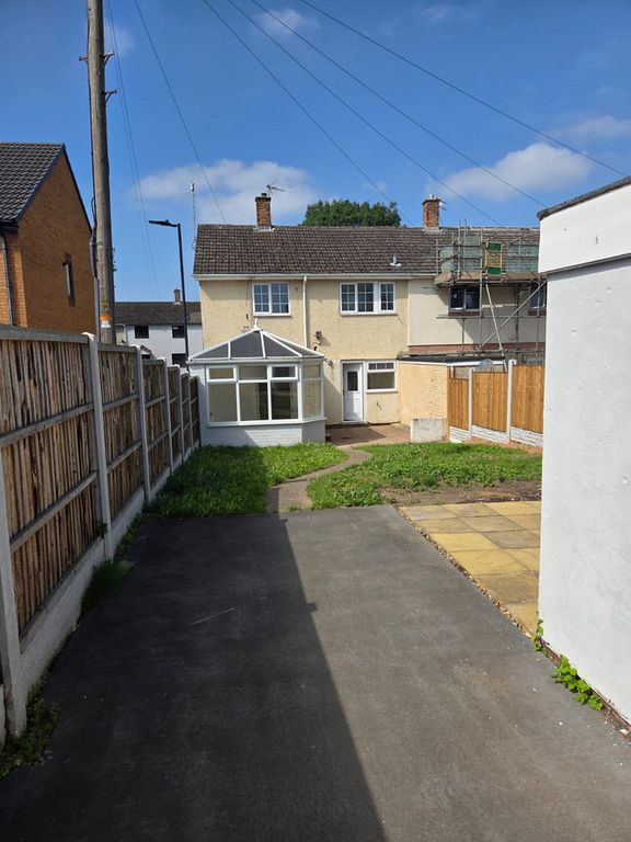 Property photo 2 of 11