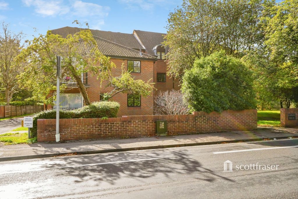 Property photo 1 of 10 Pbox-Img.Jpg