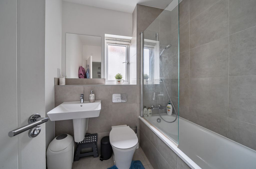 Property photo 2 of 21 1405703-18-699c7c...