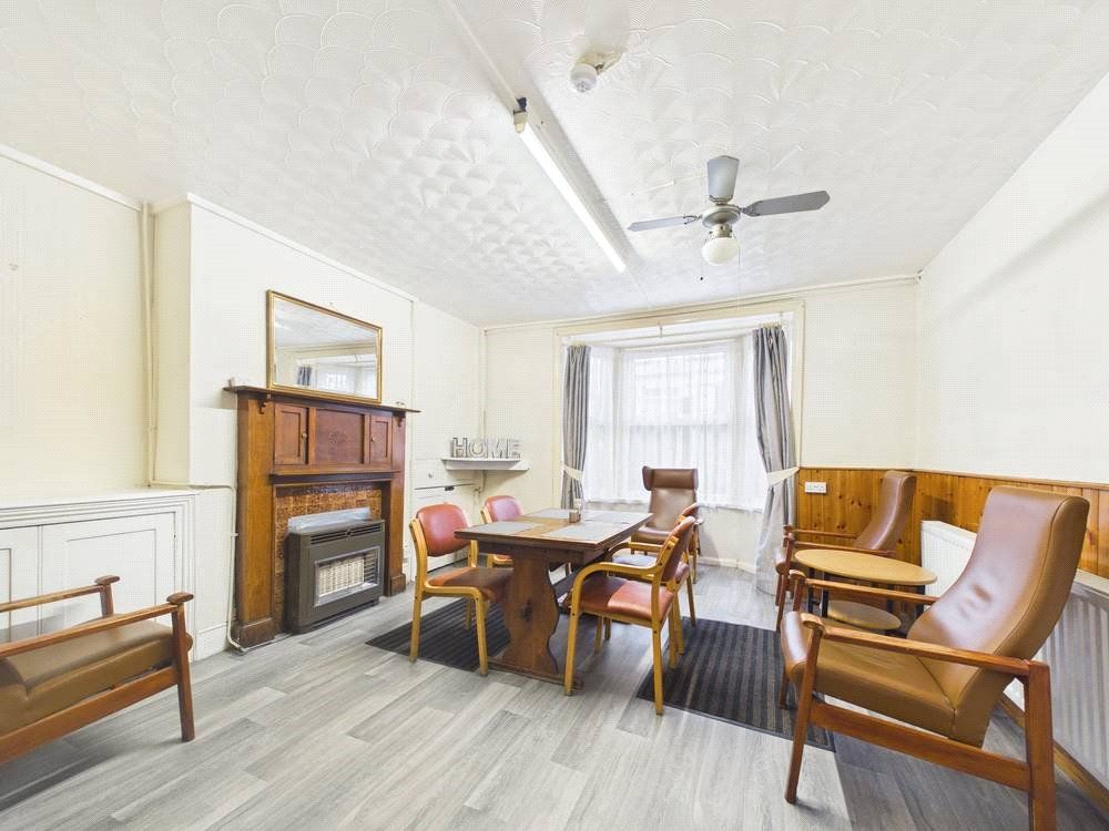 Property photo 2 of 13 Picture No. 01