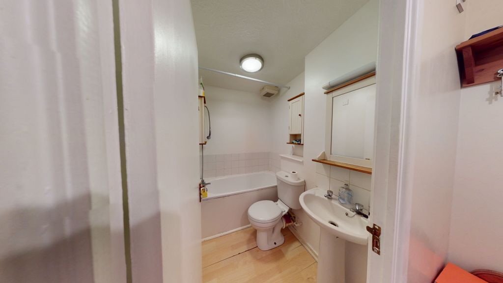 Property photo 3 of 5