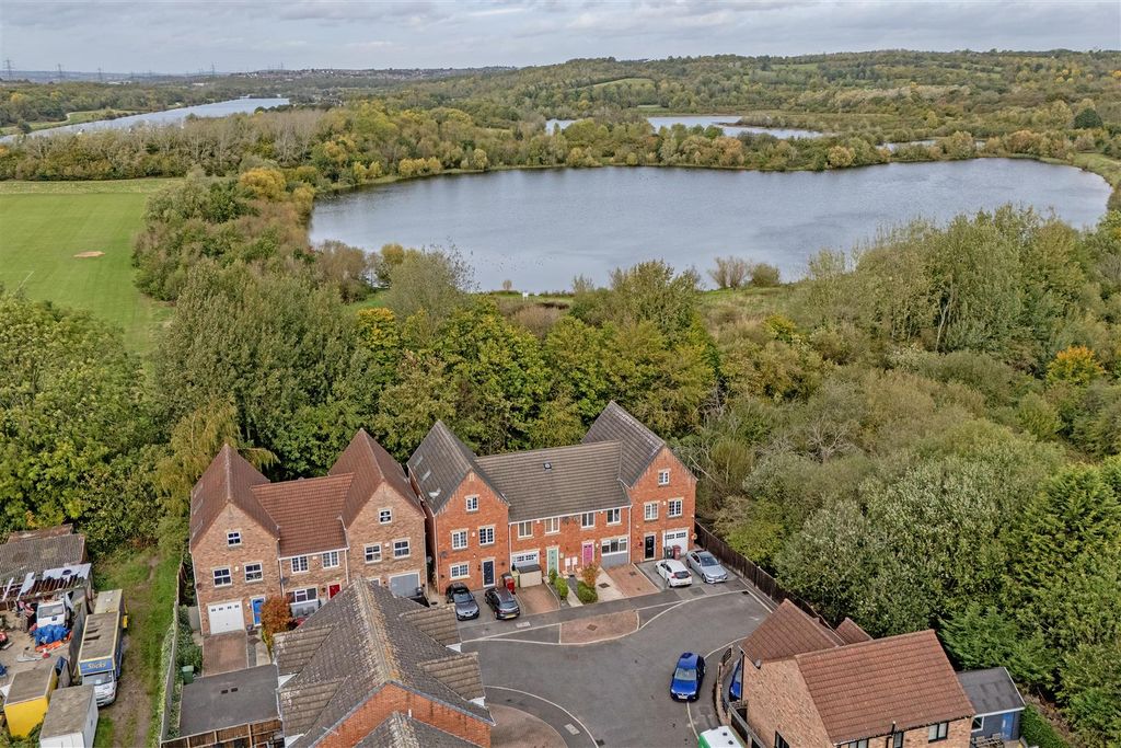 Property photo 2 of 31 Drone-5.Jpg