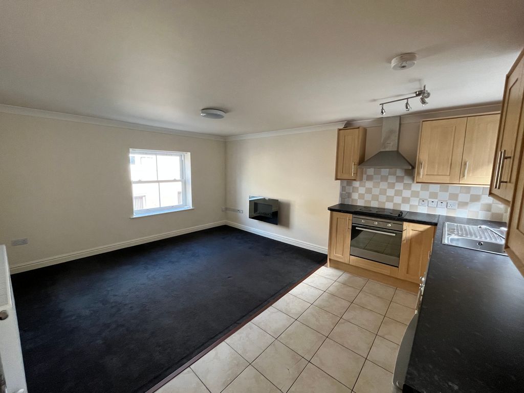 Property photo 3 of 6