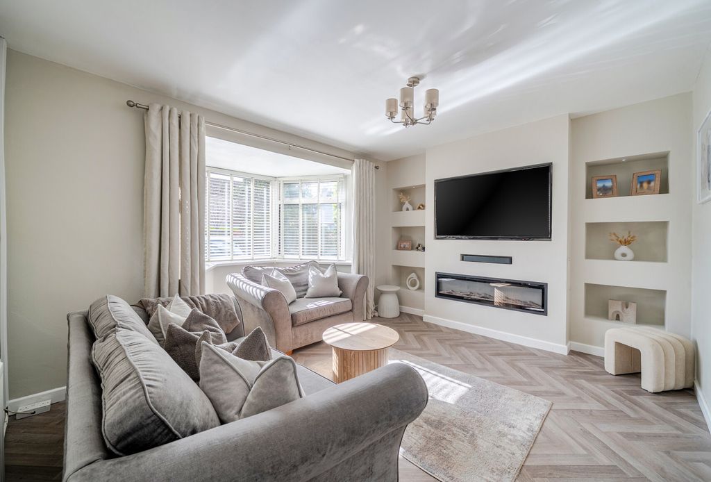 Property photo 2 of 11 1410785-6-69c3B53...