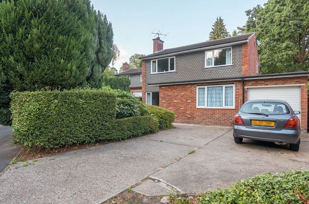 Property photo 1 of 21 1335238-1-68A774B...