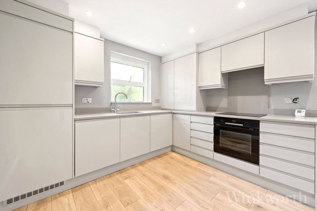 Property photo 2 of 10 Picture No. 02
