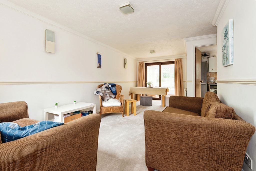 Property photo 3 of 15