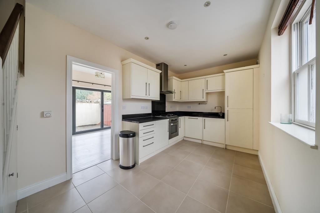 Property photo 2 of 20 Kitchen