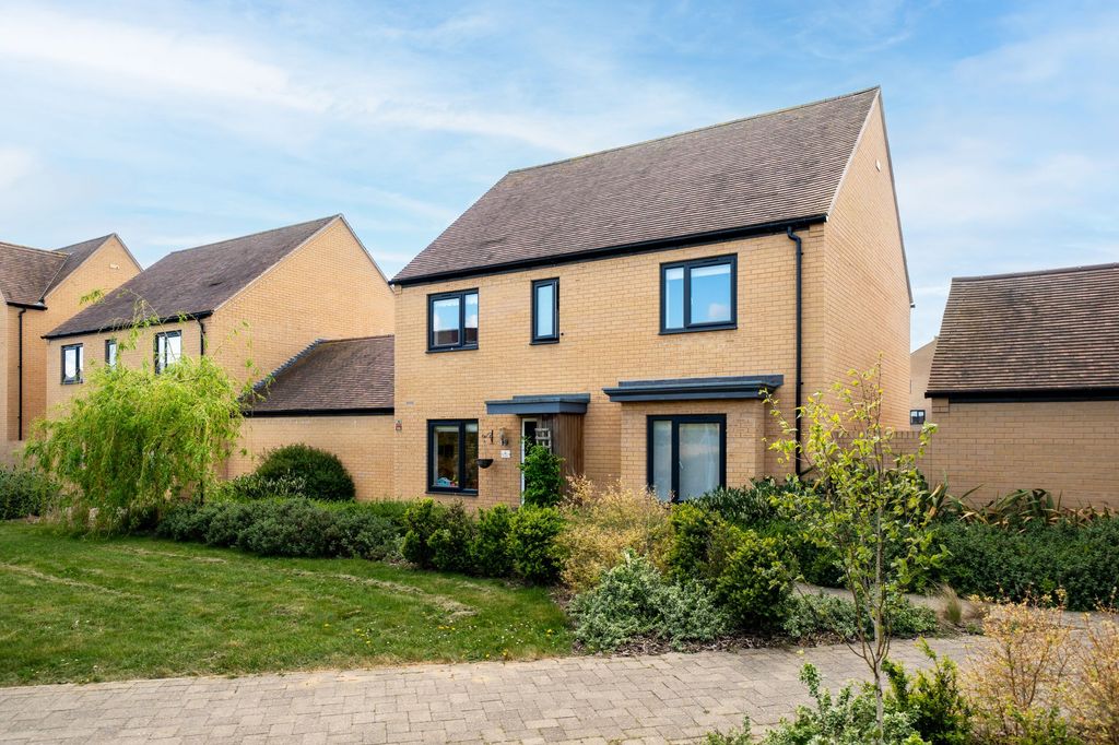 Property photo 1 of 25