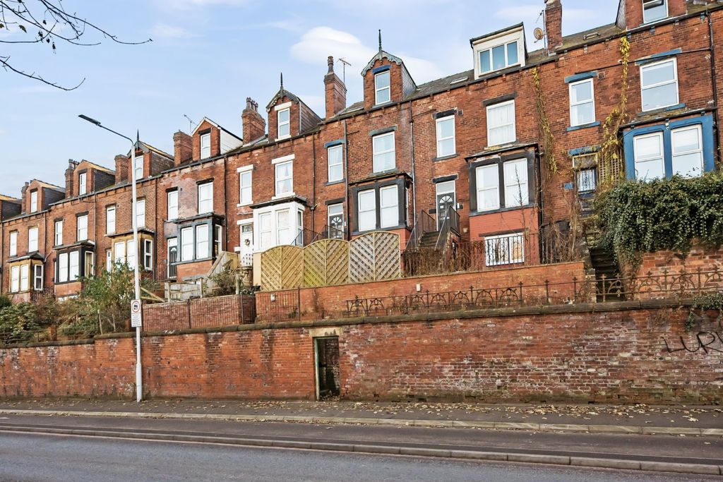 Property photo 1 of 11 Picture No. 03