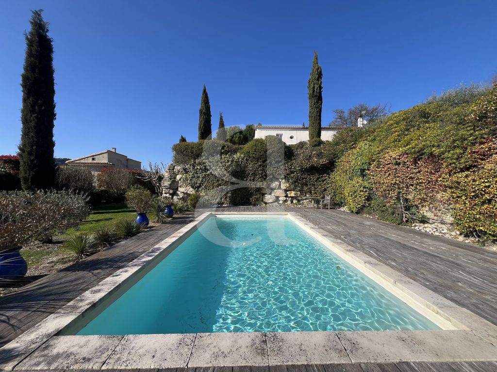 Property photo 2 of 29