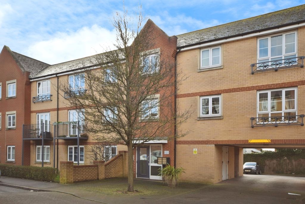 Property photo 1 of 12 Image