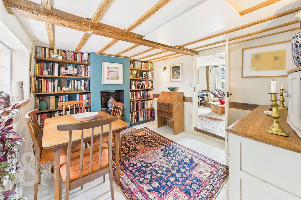 Property photo 3 of 34