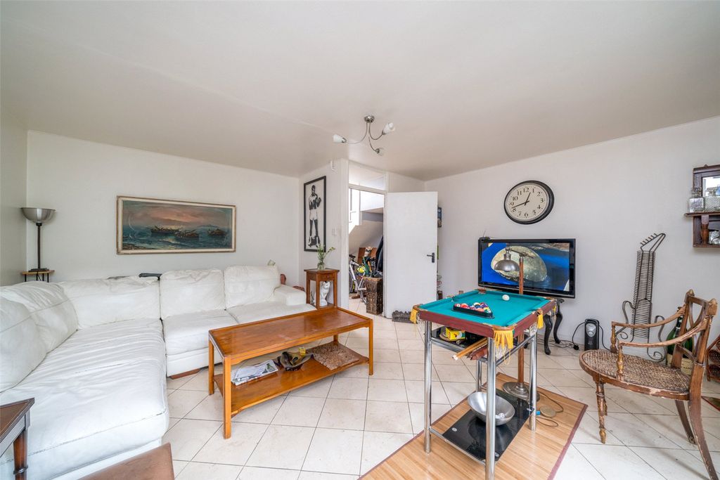 Property photo 2 of 7 Picture No. 03