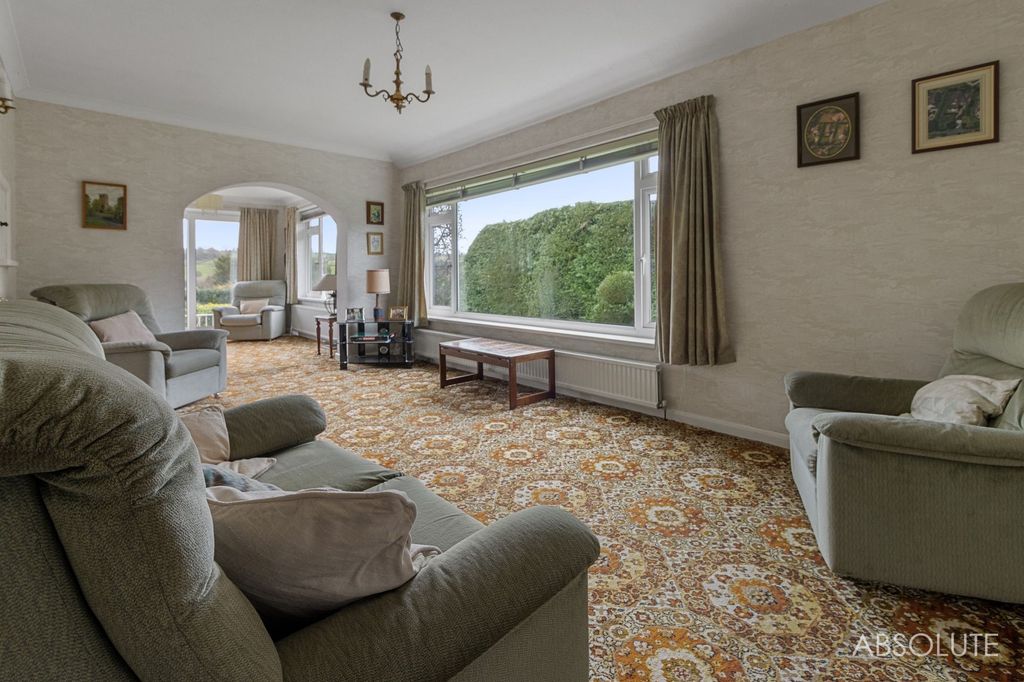 Property photo 2 of 35