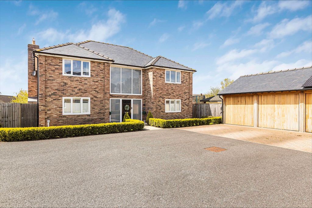 Property photo 1 of 34