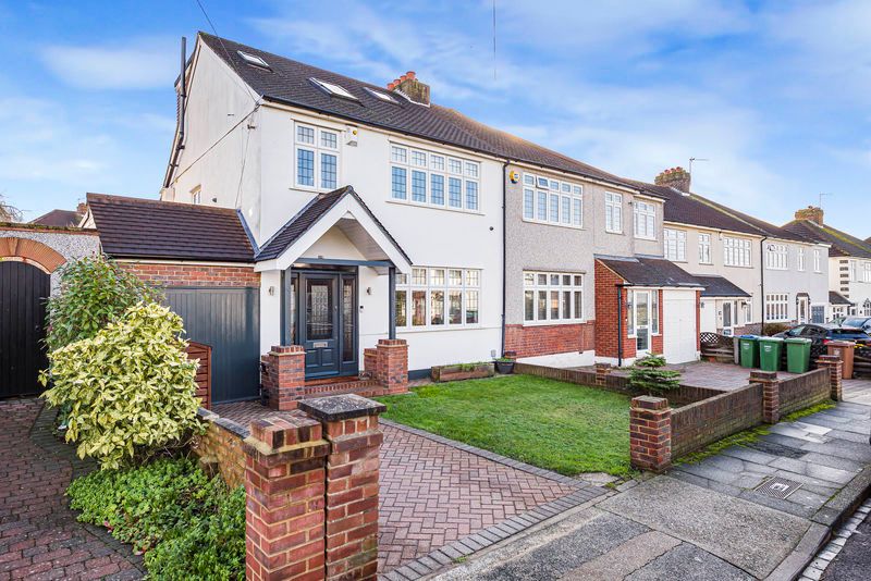 Property photo 1 of 29 Photo 32