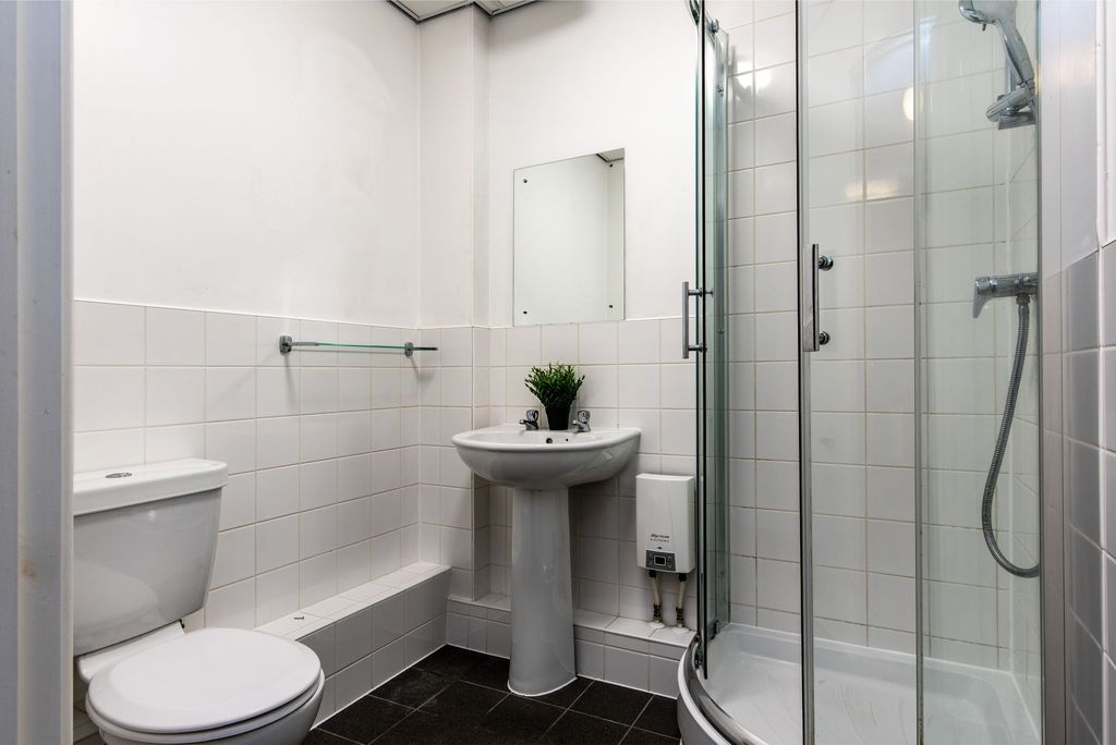 Property photo 2 of 49