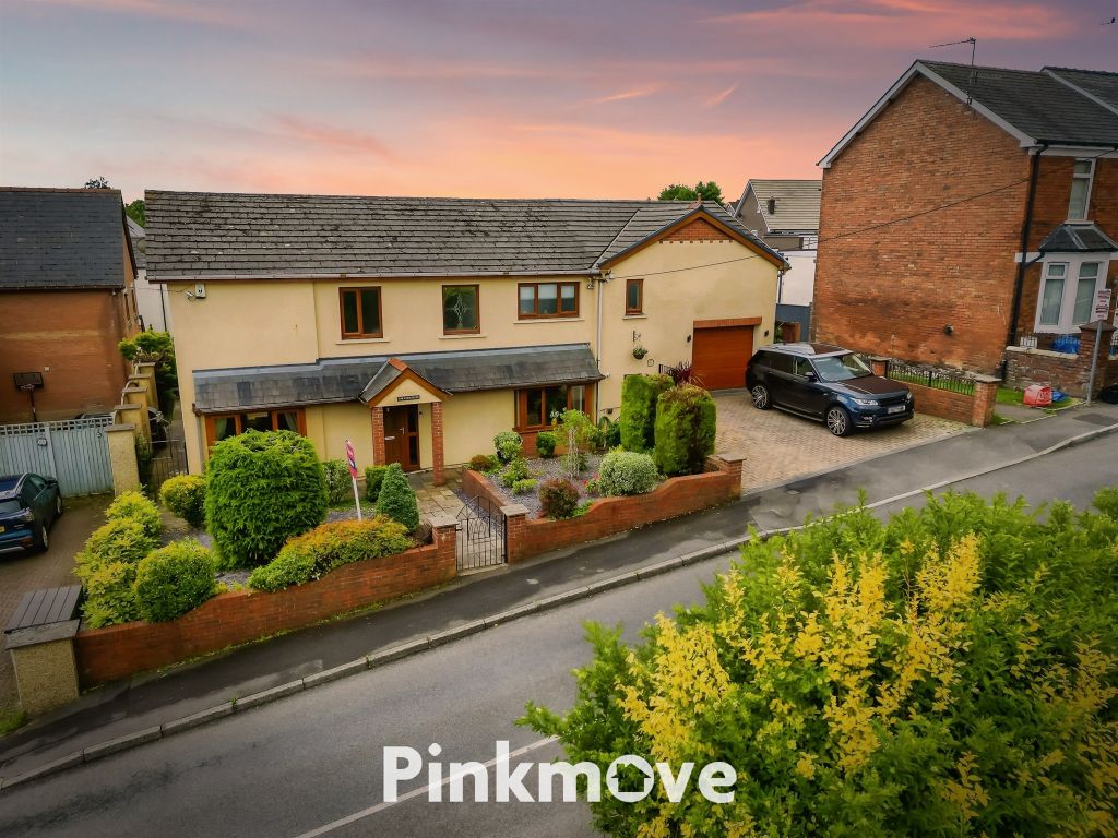 Property photo 2 of 34