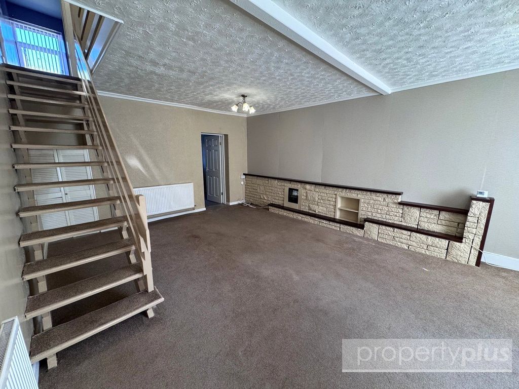 Property photo 2 of 12 Picture No. 07