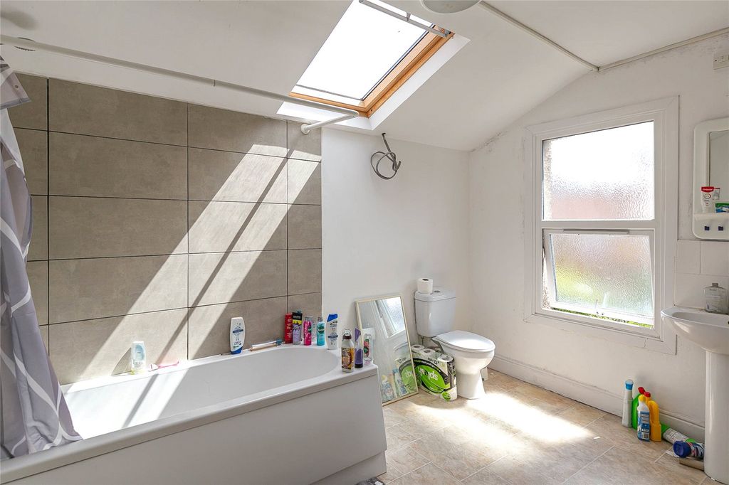 Property photo 2 of 11 Picture No. 07