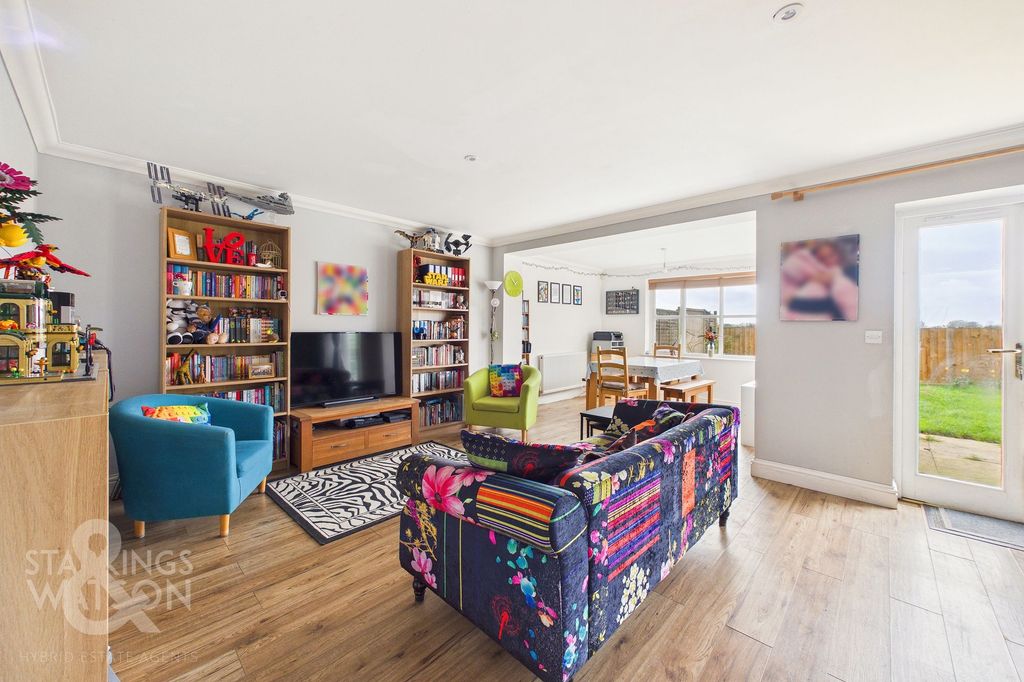 Property photo 2 of 30