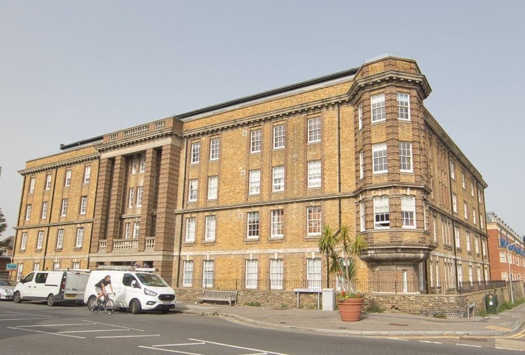 Property photo 1 of 8 Picture No. 55