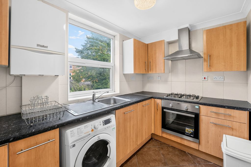 Property photo 2 of 12 Pbox-Img.Jpg