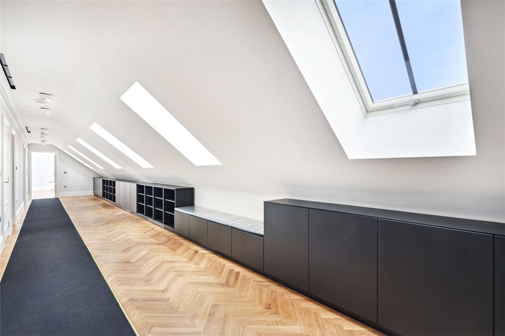 Property photo 2 of 16 Picture No. 07