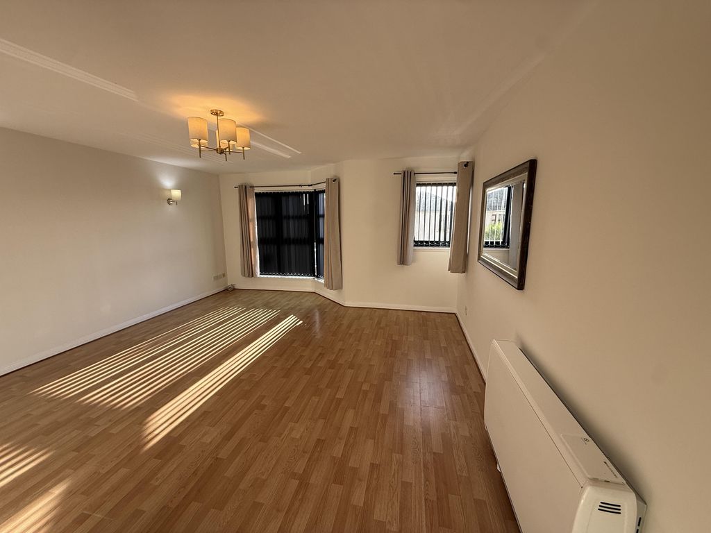 Property photo 2 of 24