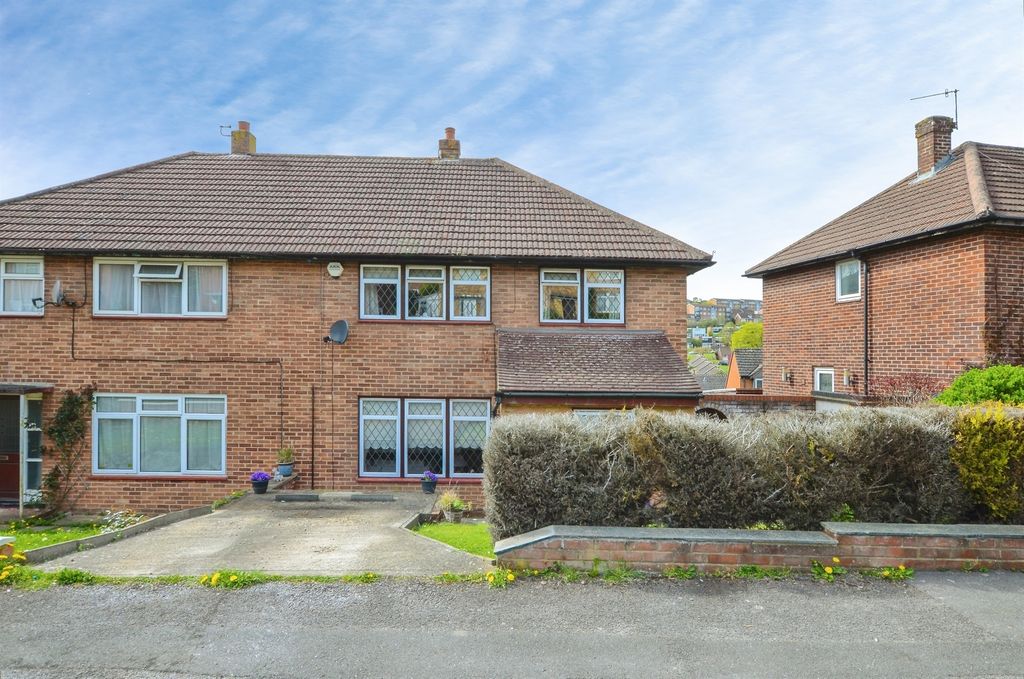 Property photo 1 of 18