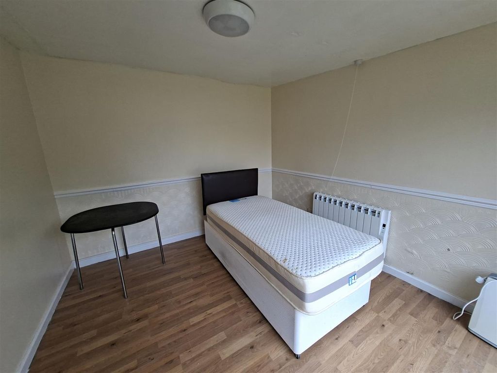 Property photo 3 of 6 20260327_130607.Jpg