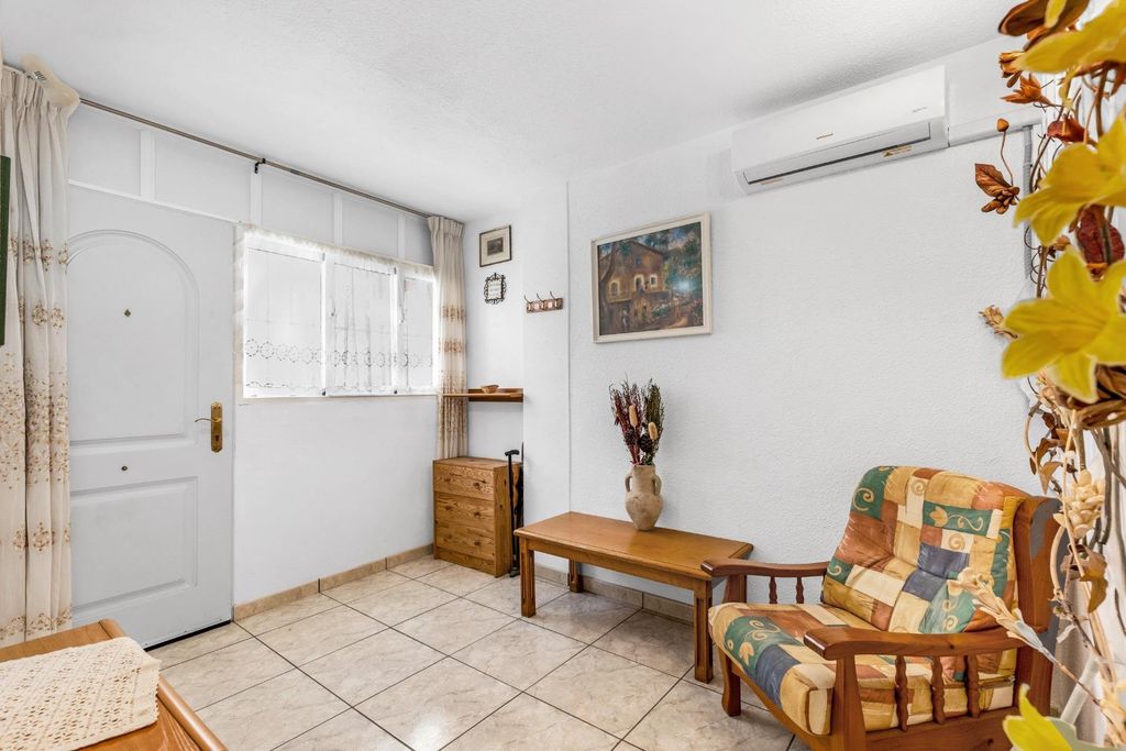 Property photo 3 of 36