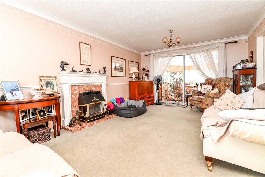 Property photo 3 of 24 Picture No. 05