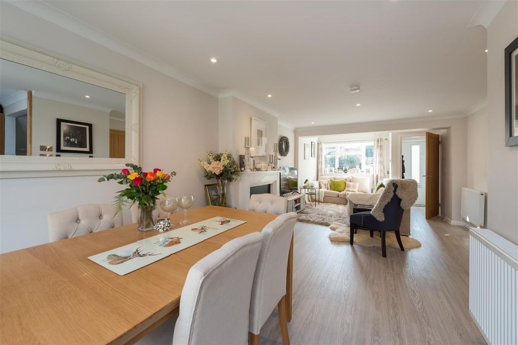 Property photo 3 of 26