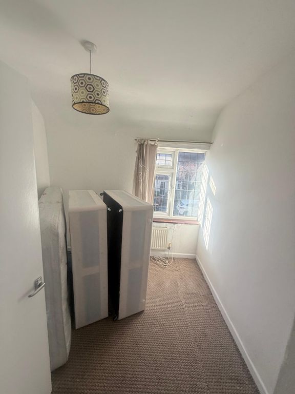 Property photo 2 of 9 Gallery