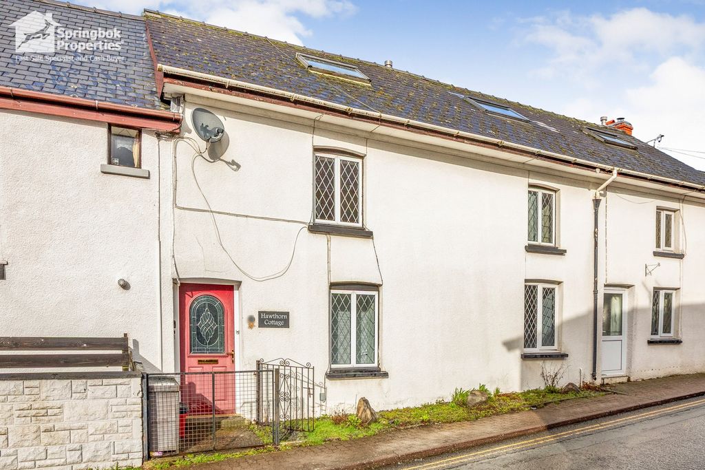 Property photo 1 of 28 Front View