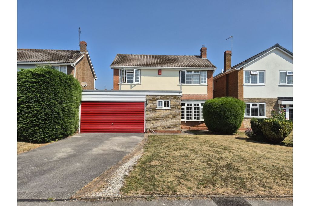 Property photo 1 of 13