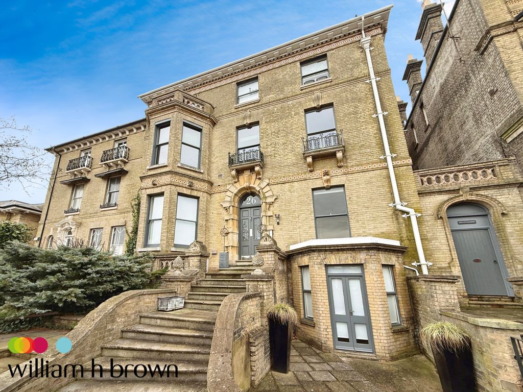 Property photo 1 of 11 Front