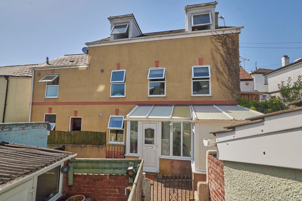 Property photo 1 of 16 Front