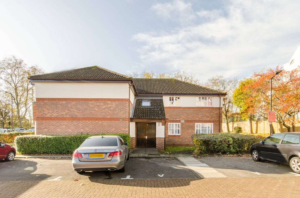 Property photo 1 of 6