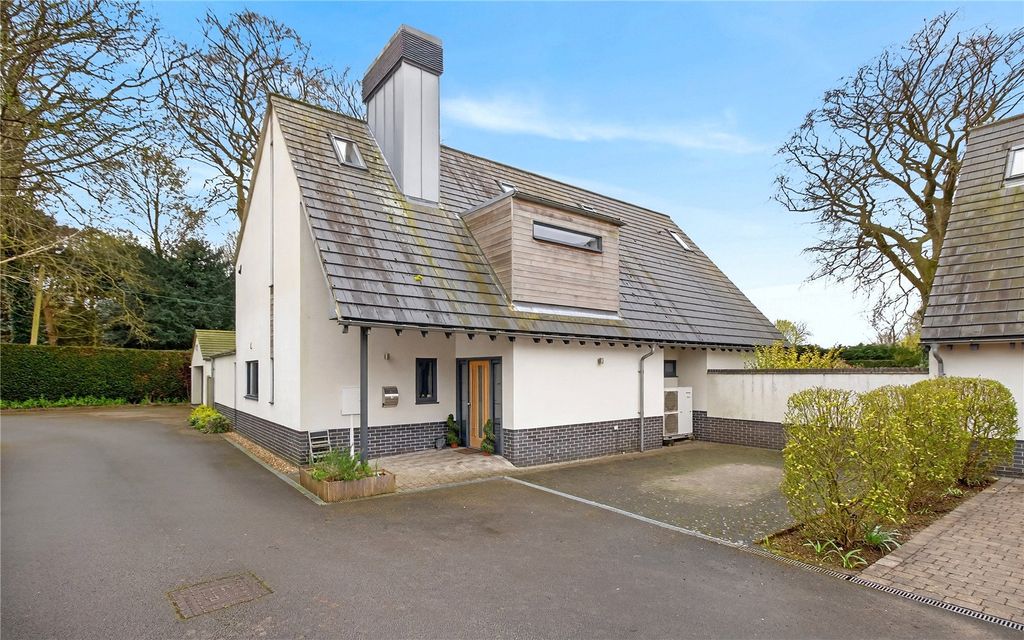 Property photo 1 of 20 Front View