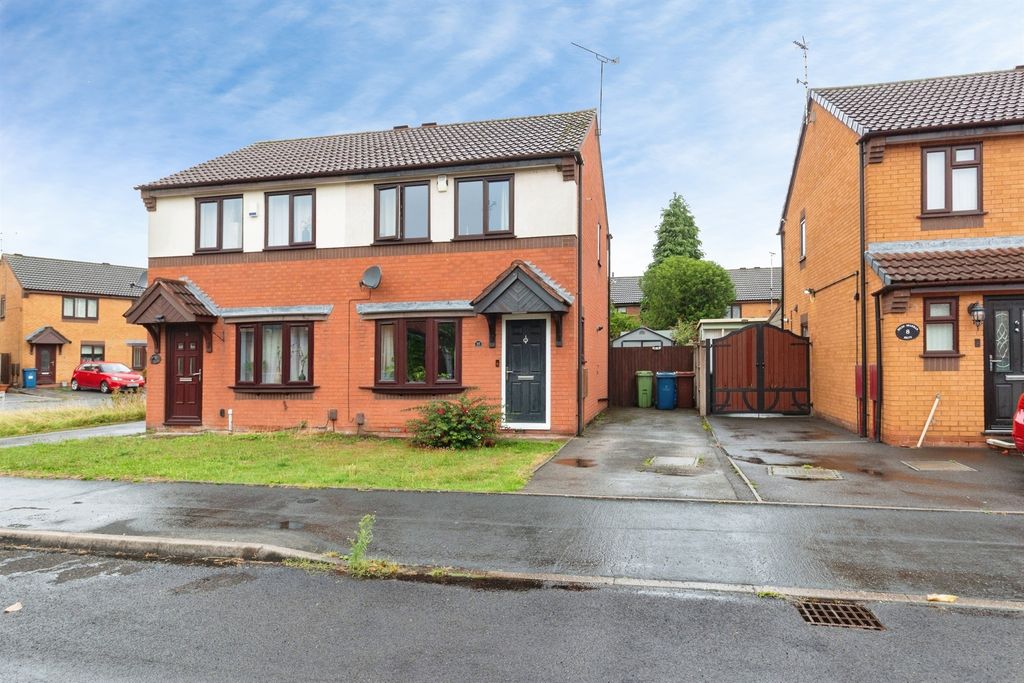 Property photo 1 of 12